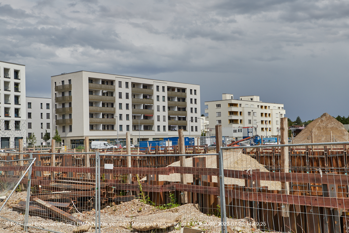 25.07.2023 - Rundgang im Alexisquartier in Neuperlach